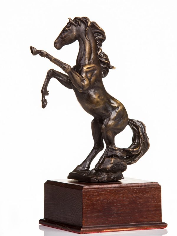 Rzeźba z brązu " Wierzgający ogier" OSA-029
