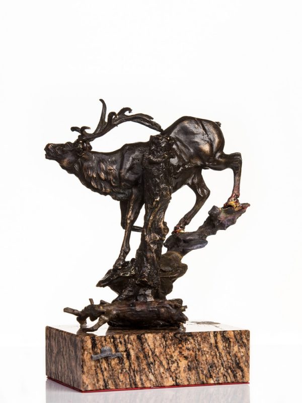 Rzeźba z brązu " Jeleń na rykowisku " OSA-023